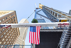 AECOM Tishman and Foster + Partners <br>finish framing for JPMorgan HQ